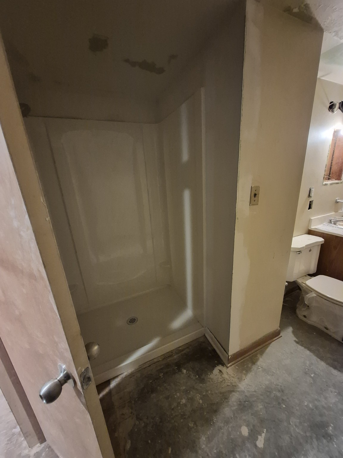 Bathroom & Interior Renovation in Cleveland Heights, photo 1
