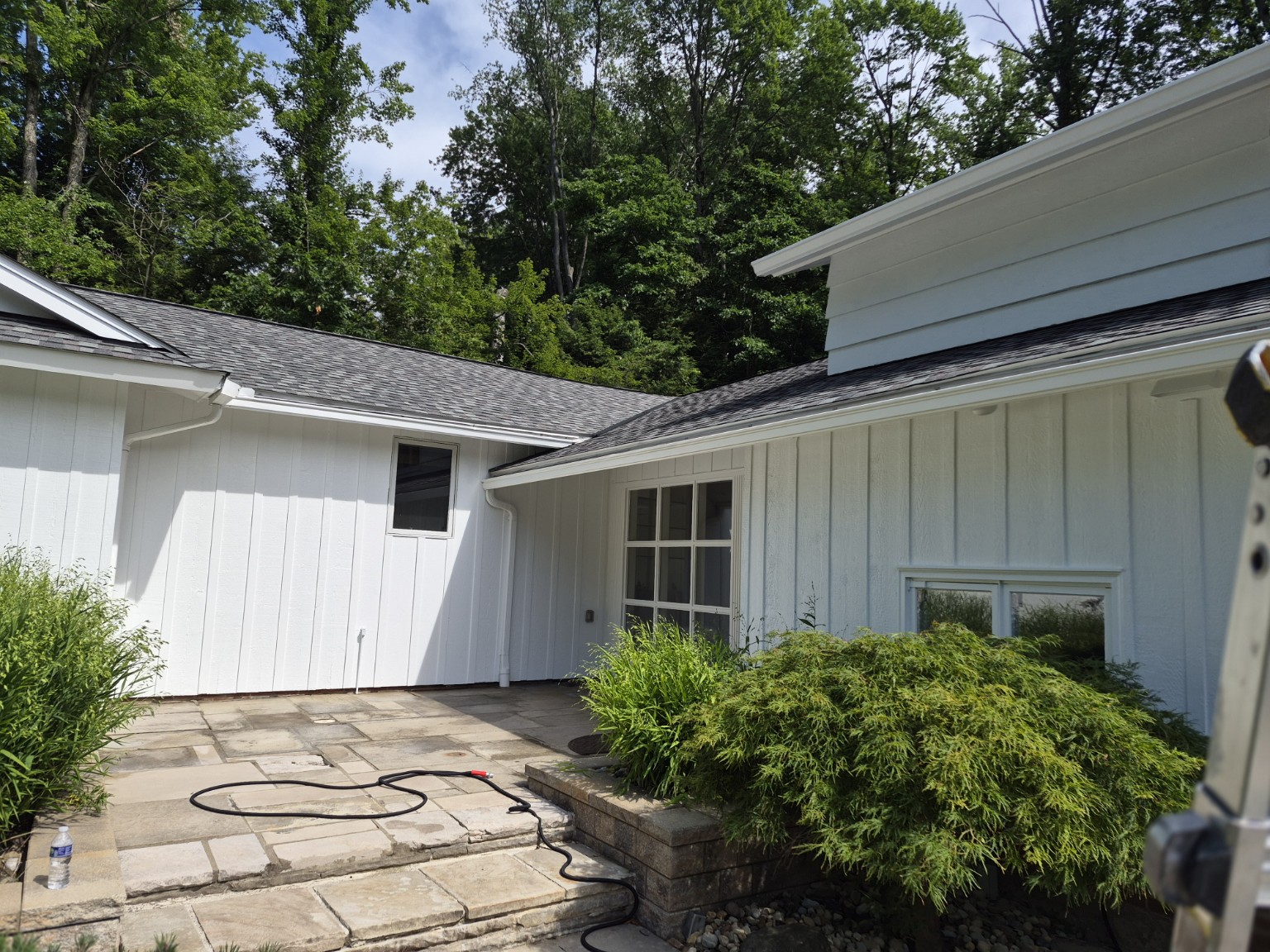Whole-Home Exterior in Gates Mills, photo 4